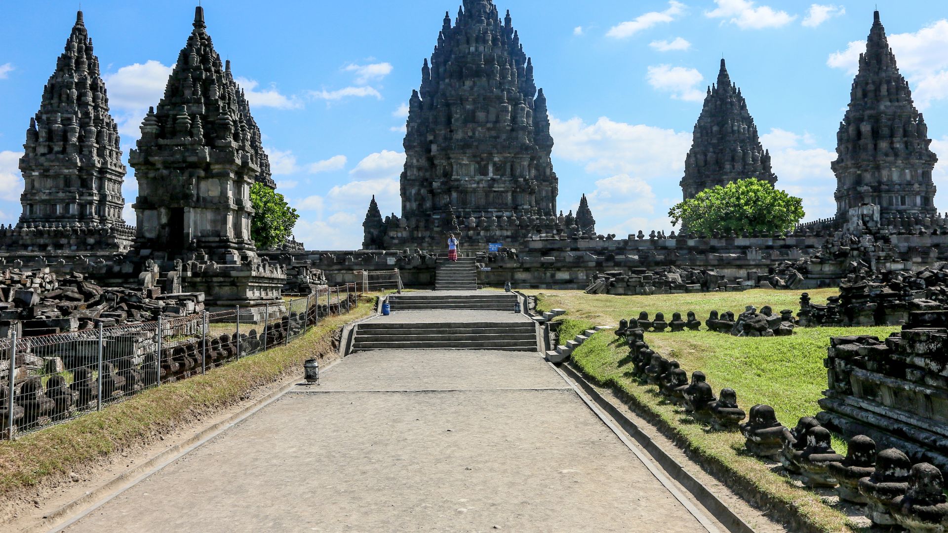 Candi Prambanan Keajaiban Arsitektur Hindu di Tanah Jawa